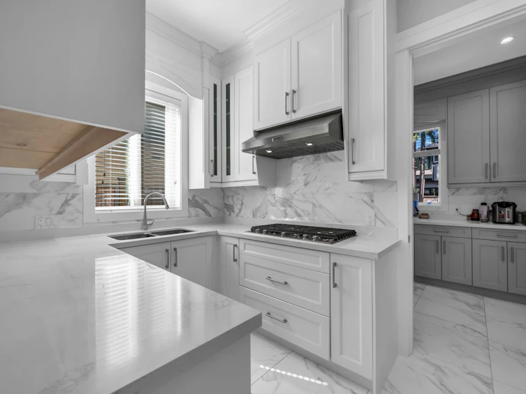 8351 Leslie Road, Richmond, BC, V6X 1E4 - 10