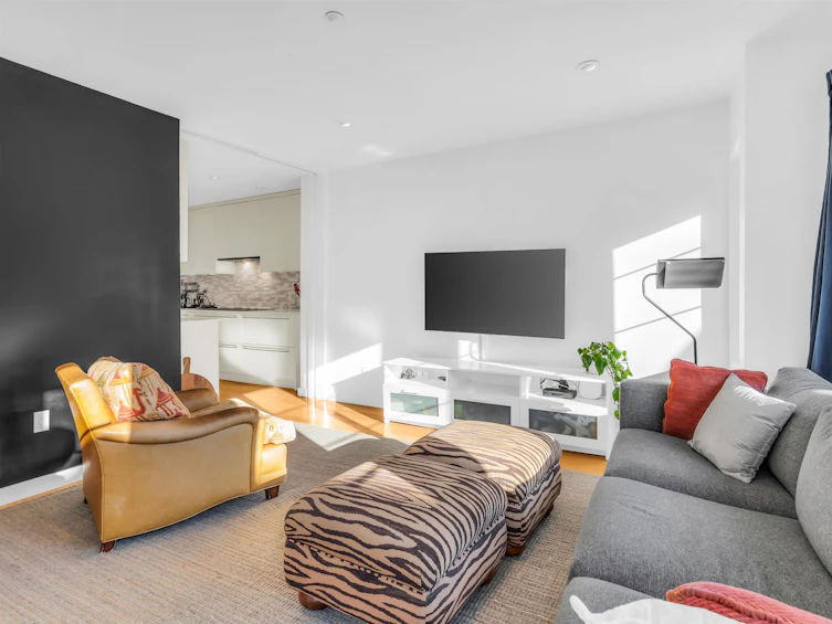 420 W 17th Avenue, Vancouver, BC, V5Y 2A2 - 11