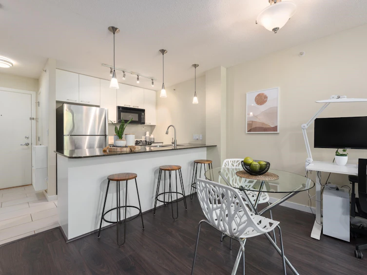312-7138 Collier Street, Burnaby, BC, V5E 0A2 - 2
