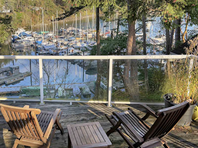 13C-2315 Mackinnon Road - 2
