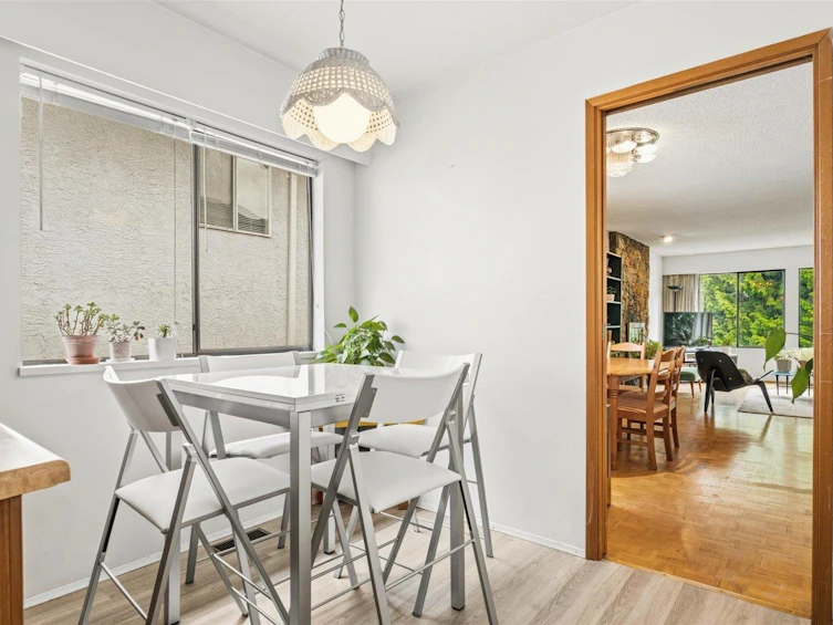 7611 Oak Street, Vancouver, BC, V6P 4A4 - 9