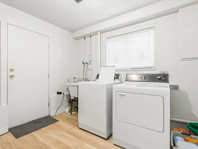 7611 Oak Street, Vancouver, BC, V6P 4A4 - 35