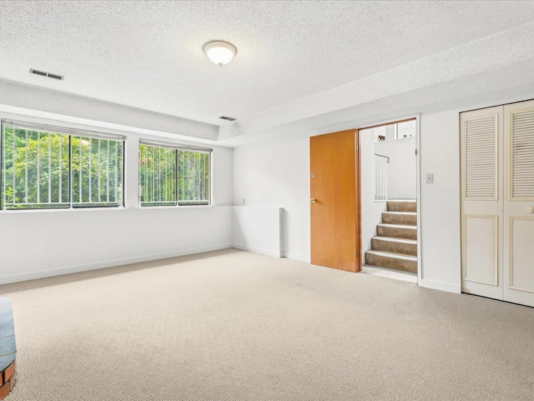 7611 Oak Street, Vancouver, BC, V6P 4A4 - 25