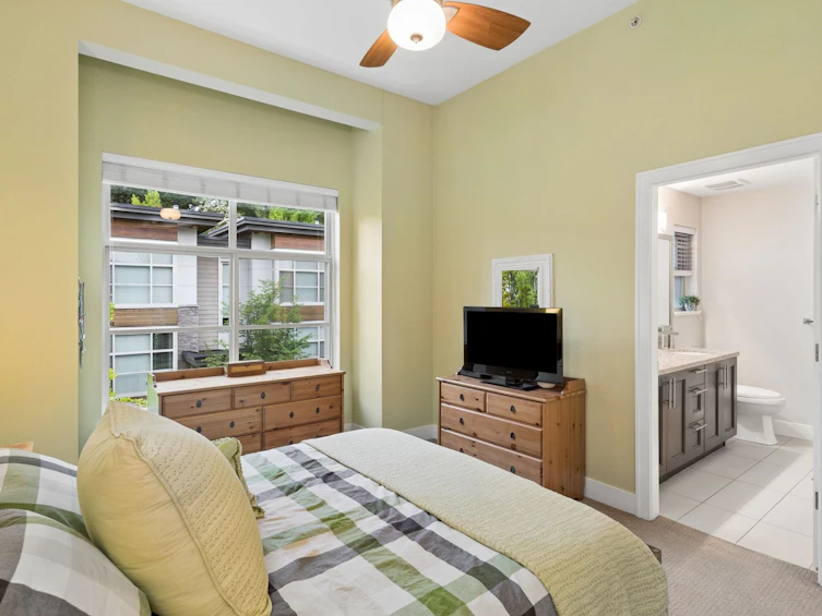 2-3025 Baird Road, North Vancouver, BC, V7K 2G5 - 18