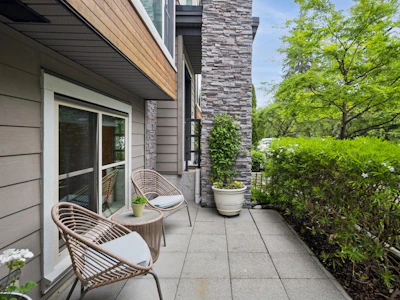 2-3025 Baird Road - 3