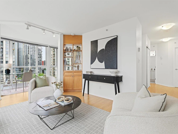 708-1188 Richards Street, Vancouver, BC, V6B 3E6 - 3