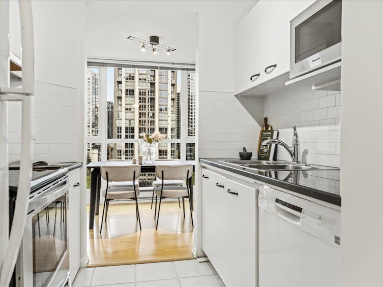 708-1188 Richards Street, Vancouver, BC, V6B 3E6 - 11