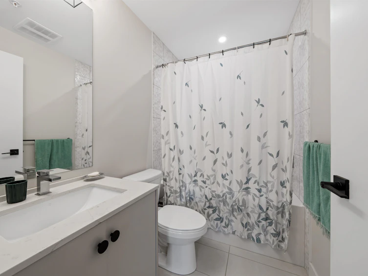 208-45511 Campus Drive, Chilliwack, BC, V2R 6K8 - 12