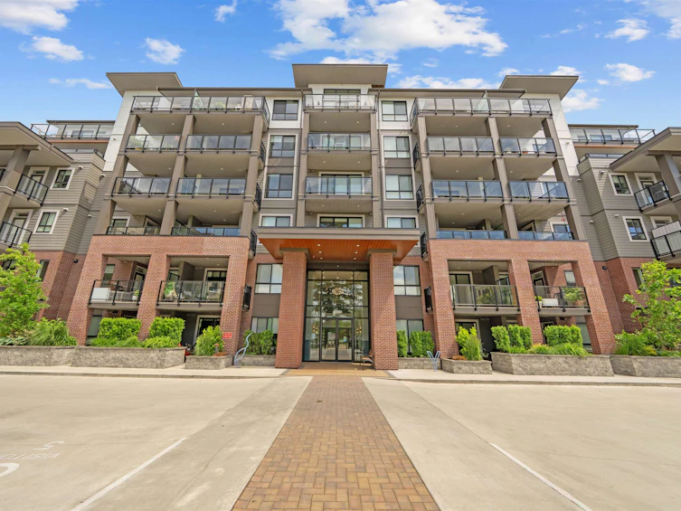 208-45511 Campus Drive, Chilliwack, BC, V2R 6K8