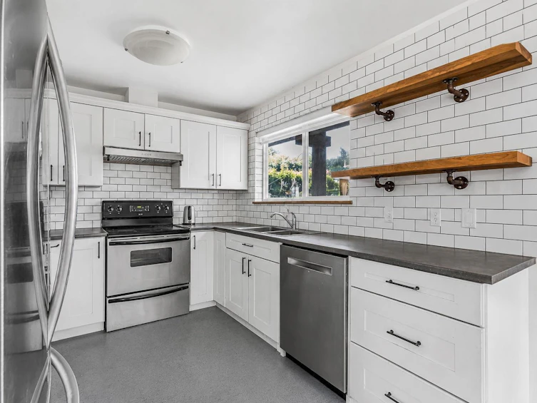 1154 Finlay Street, Surrey, BC, V4B 4K8 - 11