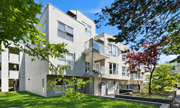 107-8620 Jones Road