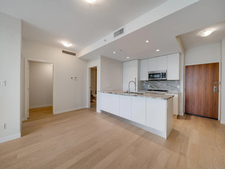 704-2565 Maple Street, Vancouver, BC, V7J 0C8 - 13