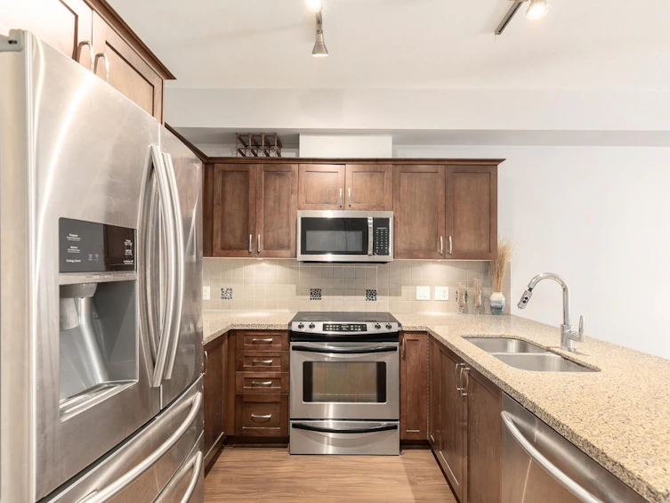 1320 Main Street, Squamish, BC, V8B 0R2 - 21