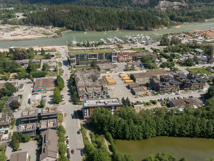 1320 Main Street, Squamish, BC, V8B 0R2 - 34