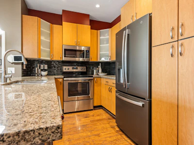 315-33485 South Fraser Way - 5