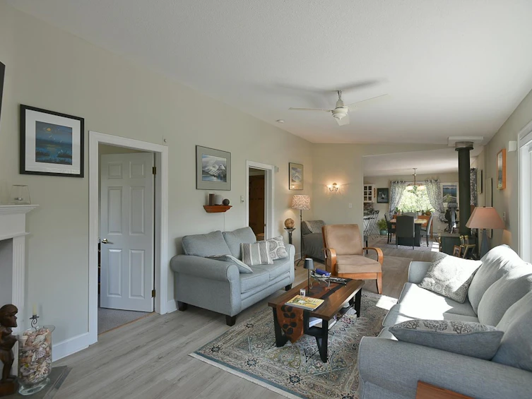 4906 Sinclair Bay Road, Pender Harbour Egmont, BC, V0N 1S1 - 13