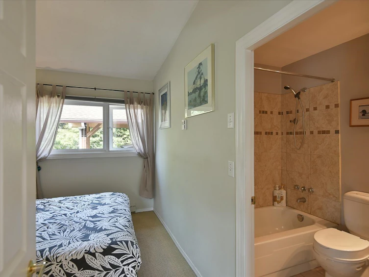 4906 Sinclair Bay Road, Pender Harbour Egmont, BC, V0N 1S1 - 17