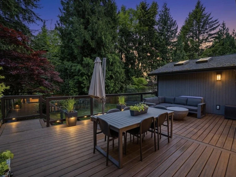 5222 Sarita Avenue, North Vancouver, BC, V7R 3M9 - 11
