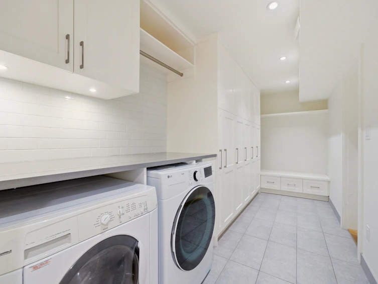5222 Sarita Avenue, North Vancouver, BC, V7R 3M9 - 29