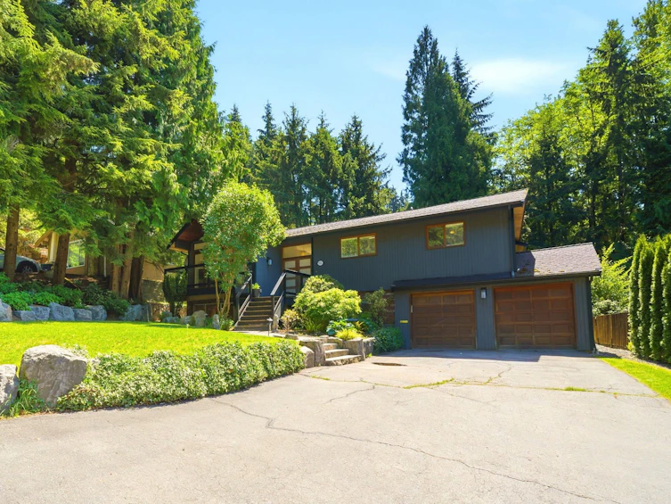 5222 Sarita Avenue, North Vancouver, BC, V7R 3M9 - 37