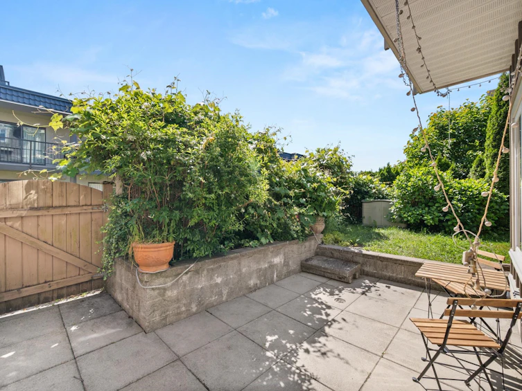 111-368 Ellesmere Avenue, Burnaby, BC, V5B 3S9 - 12