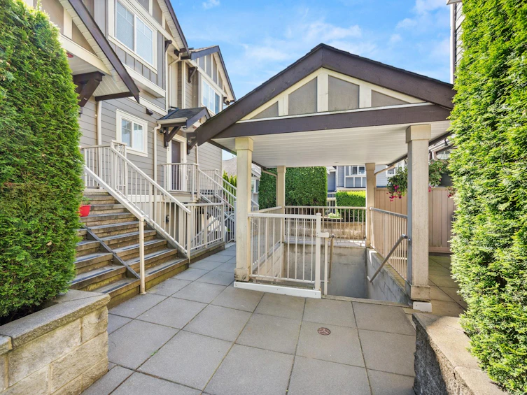111-368 Ellesmere Avenue, Burnaby, BC, V5B 3S9 - 18