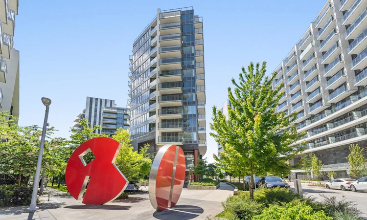 1281-8608 Hazelbridge Way