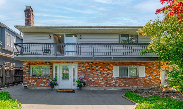 3305 Worthington Drive