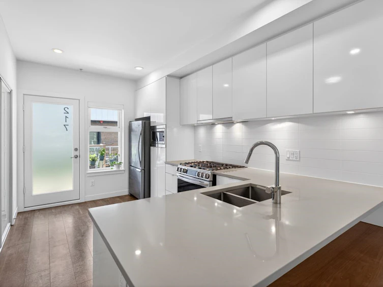 217-455 E 16th Avenue, Vancouver, BC, V5T 2T8 - 8
