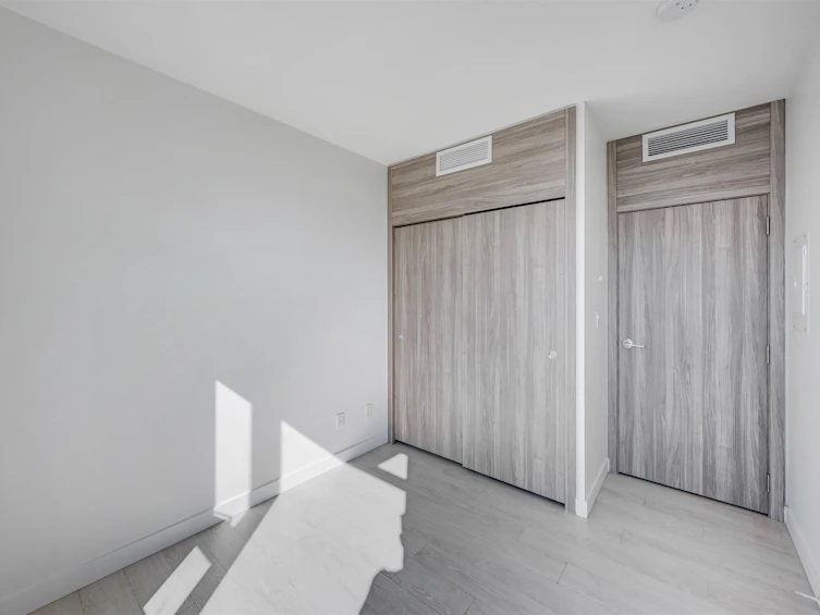 2404-9887 Whalley Boulevard, Surrey, BC, V3T 0P4 - 24