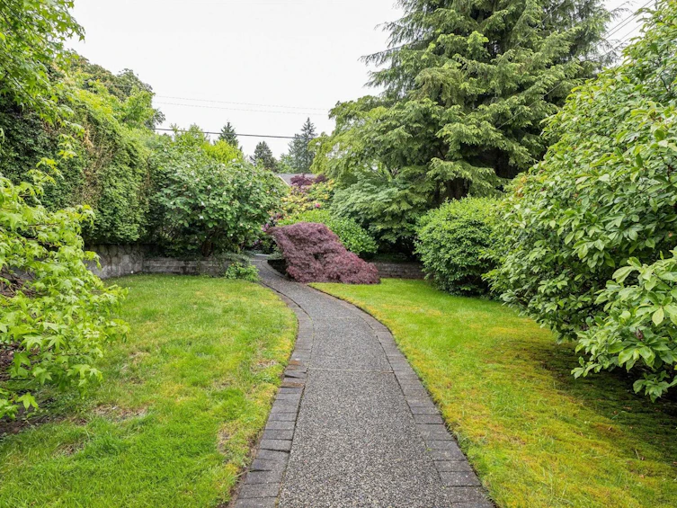 3491 St. Georges Avenue, North Vancouver, BC, V7N 1V7 - 37