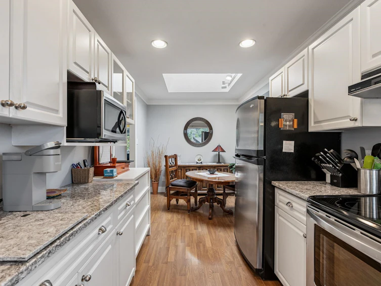 3491 St. Georges Avenue, North Vancouver, BC, V7N 1V7 - 17