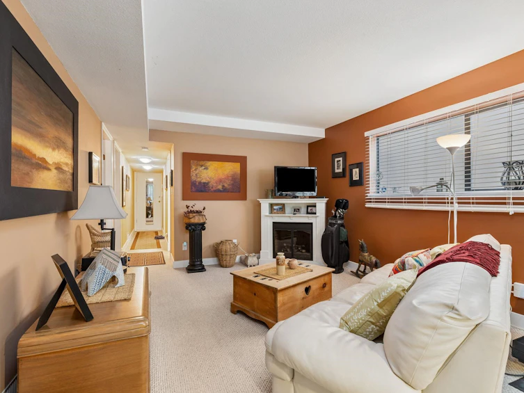 3491 St. Georges Avenue, North Vancouver, BC, V7N 1V7 - 24