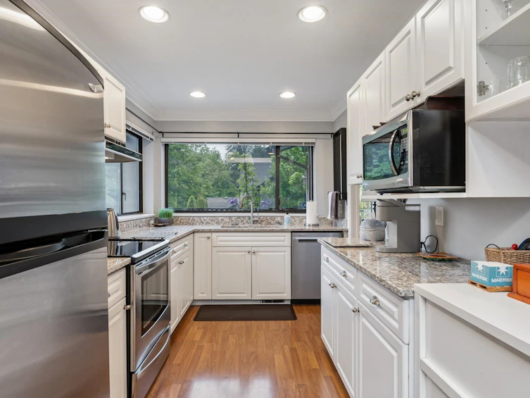 3491 St. Georges Avenue, North Vancouver, BC, V7N 1V7 - 18