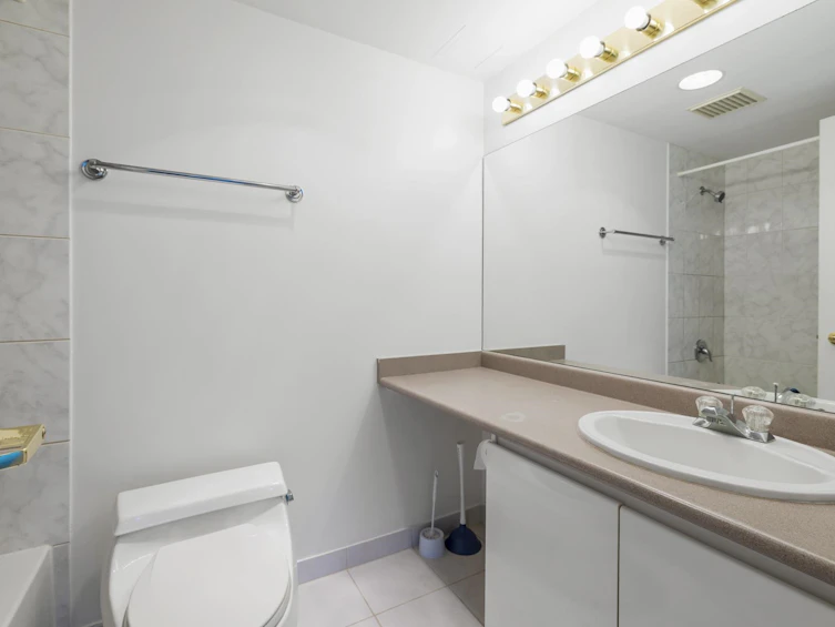 402-9603 Manchester Drive, Burnaby, BC, V3N 4Y7 - 27