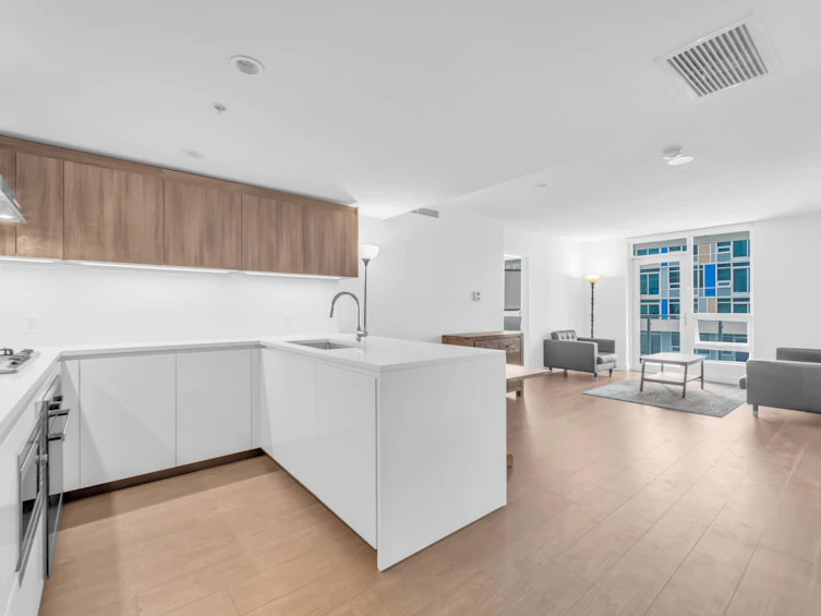 704-6320 No. 3 Road, Richmond, BC, V6Y 0L5 - 6