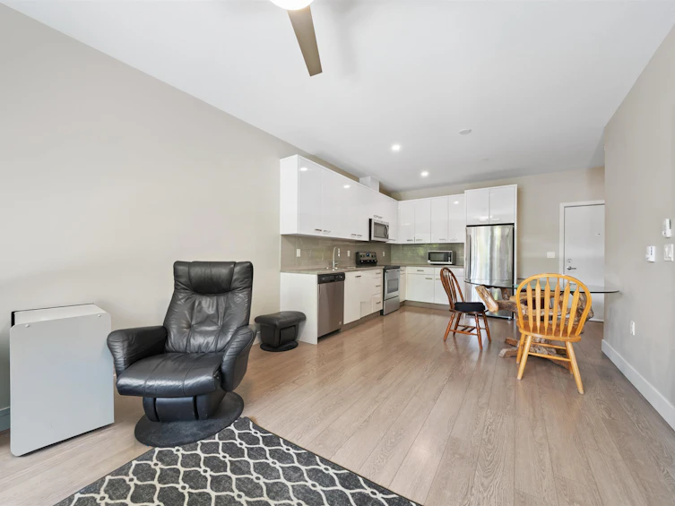 111-45513 Market Way, Chilliwack, BC, V2R 6A5 - 7