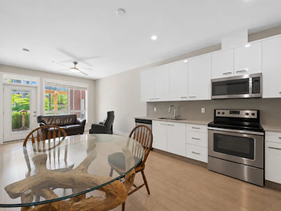 111-45513 Market Way - 3