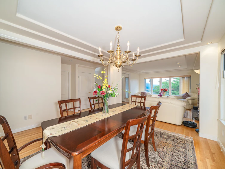 155 Ellesmere Avenue, Burnaby, BC, V5B 3S5 - 14