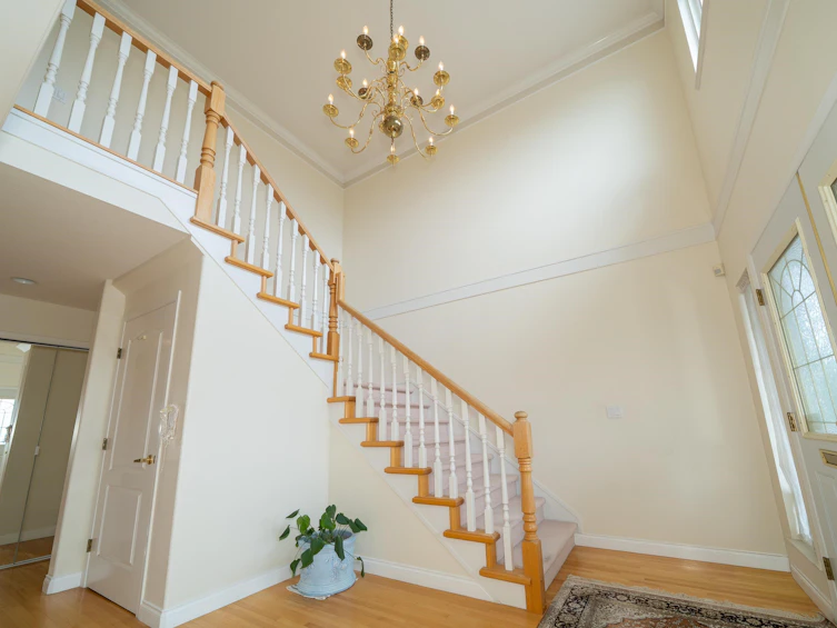 155 Ellesmere Avenue, Burnaby, BC, V5B 3S5 - 10
