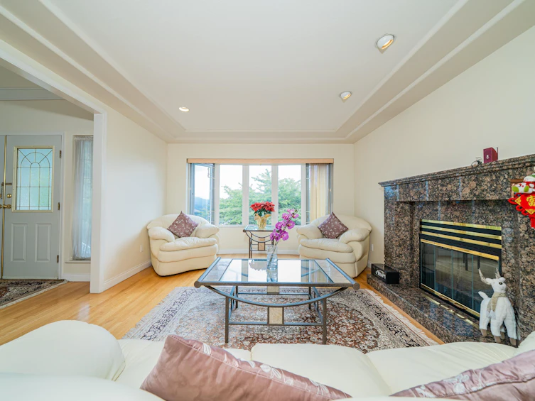 155 Ellesmere Avenue, Burnaby, BC, V5B 3S5 - 12