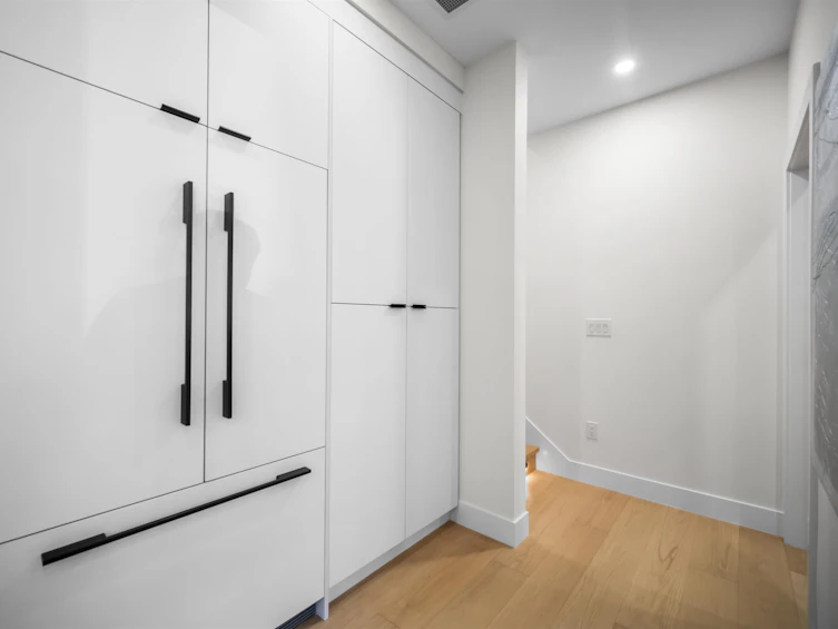 1-3576 E Pender Street, Vancouver, BC, V5K 2E3 - 6