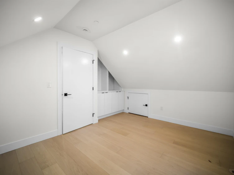 1-3576 E Pender Street, Vancouver, BC, V5K 2E3 - 17