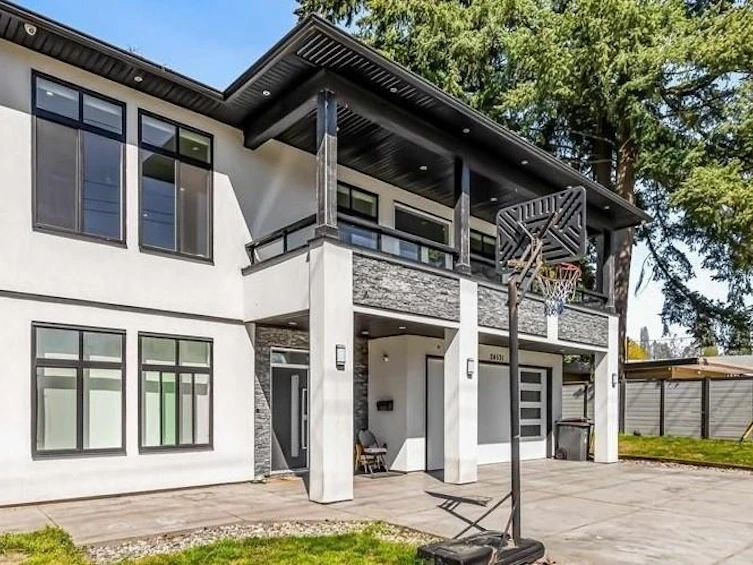 24531 Dewdney Trunk Road, Maple Ridge, BC, V4R 1W9