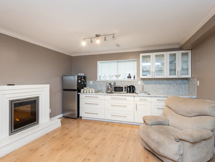 11645 88a Avenue, Delta, BC, V4C 7B4 - 22