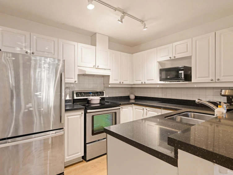 102-2588 Alder Street, Vancouver, BC, V6H 4E3 - 8