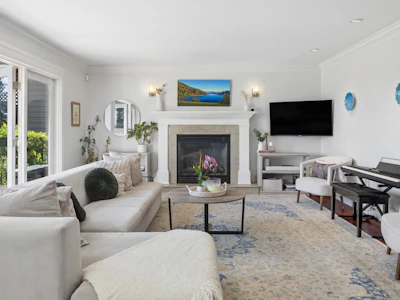 1225 Adderley Street - 5