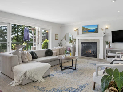 1225 Adderley Street - 4