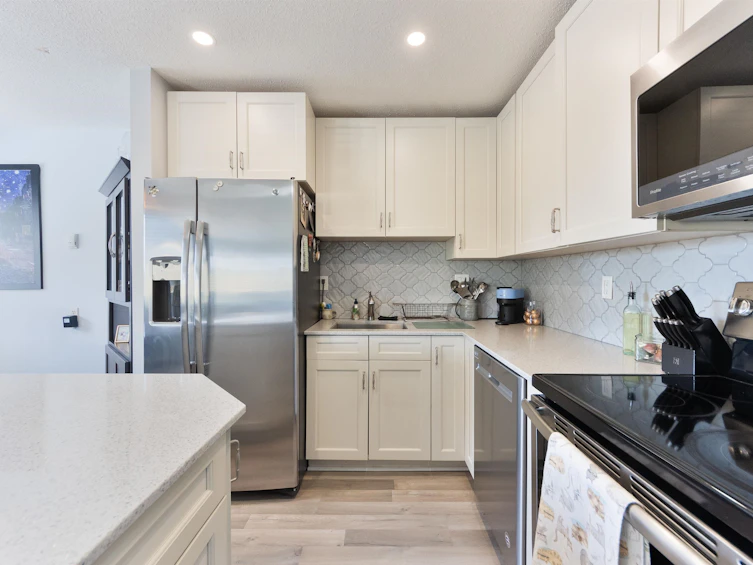 205-330 W 2nd Street, North Vancouver, BC, V7M 1E1 - 7