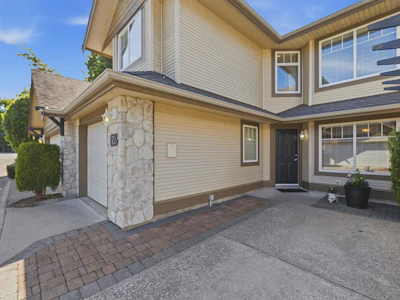 72-8888 151 Street - 3